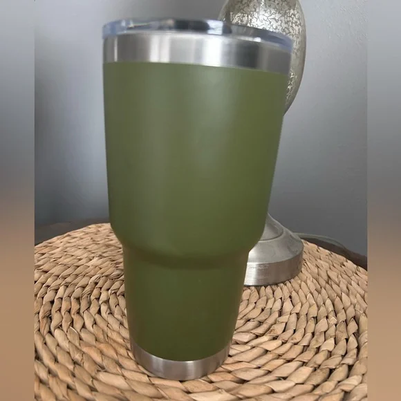 YETI Olive Green Rambler 30 oz Stainless Steel Tumbler w/MagSlider Lid - Picture 15 of 15